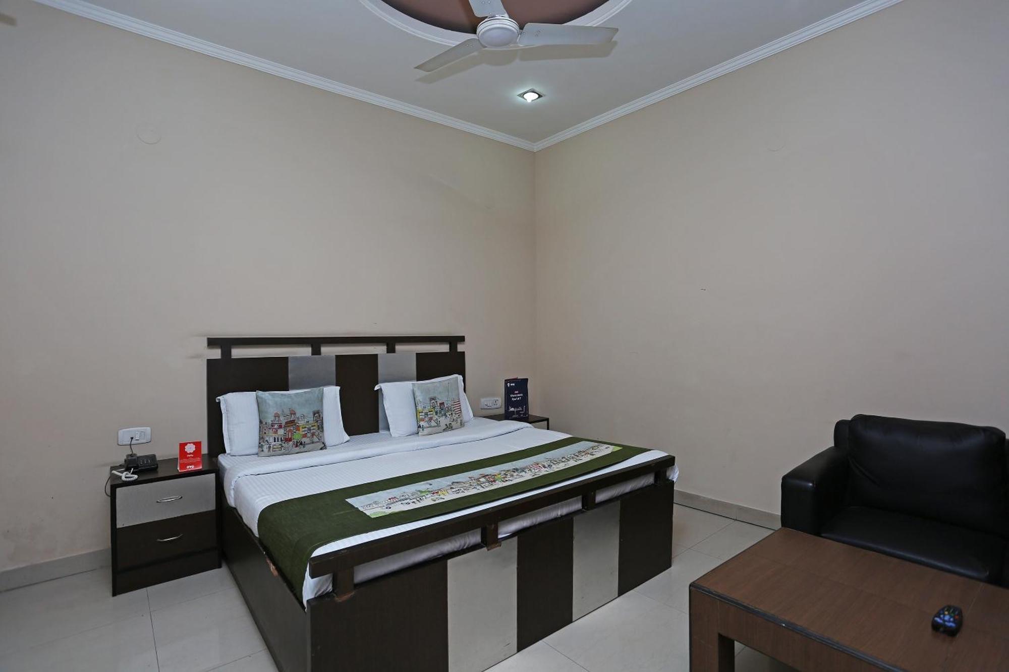 Hotel O Mukut Regency Ghaziabad Εξωτερικό φωτογραφία