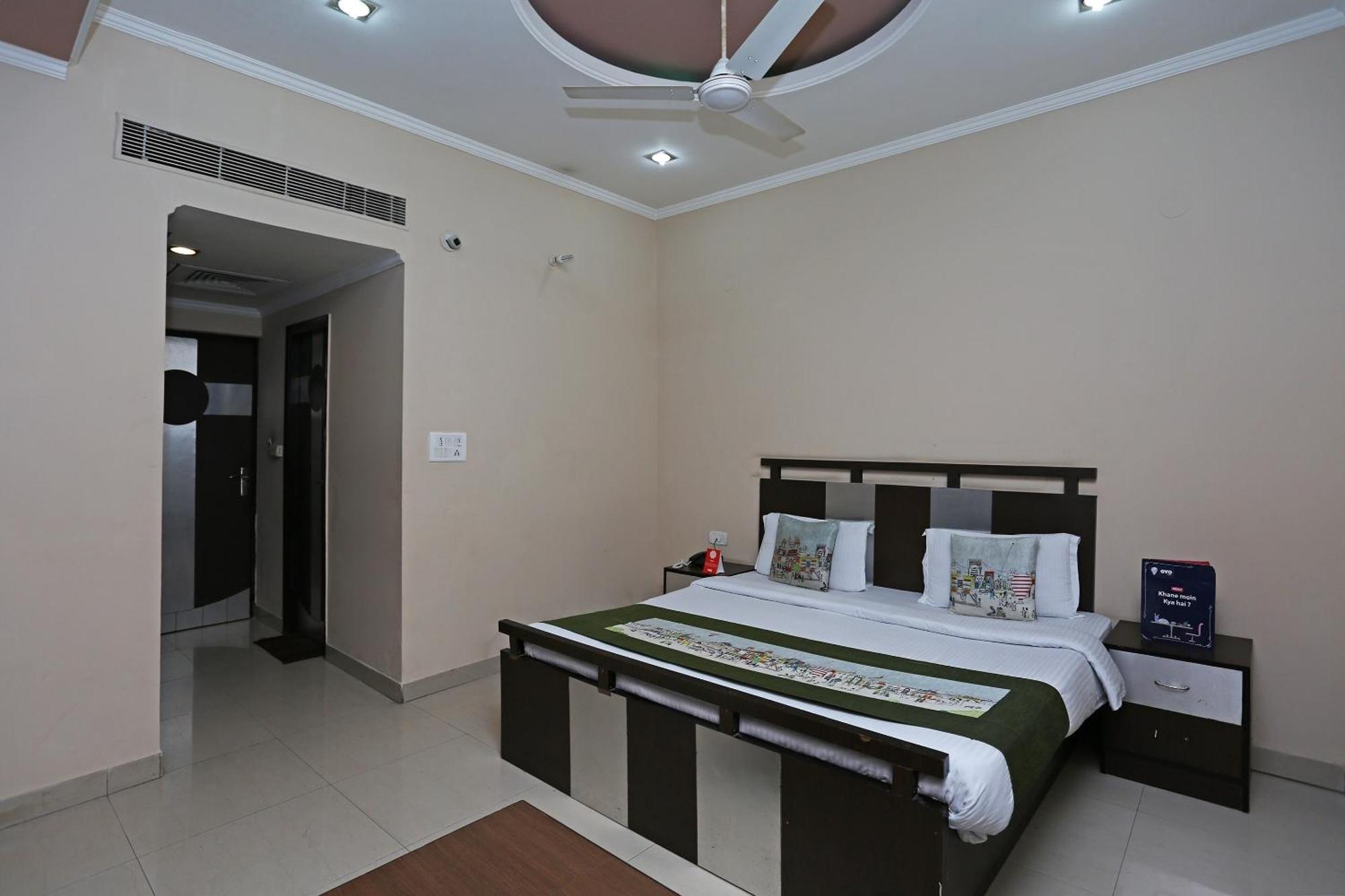 Hotel O Mukut Regency Ghaziabad Εξωτερικό φωτογραφία