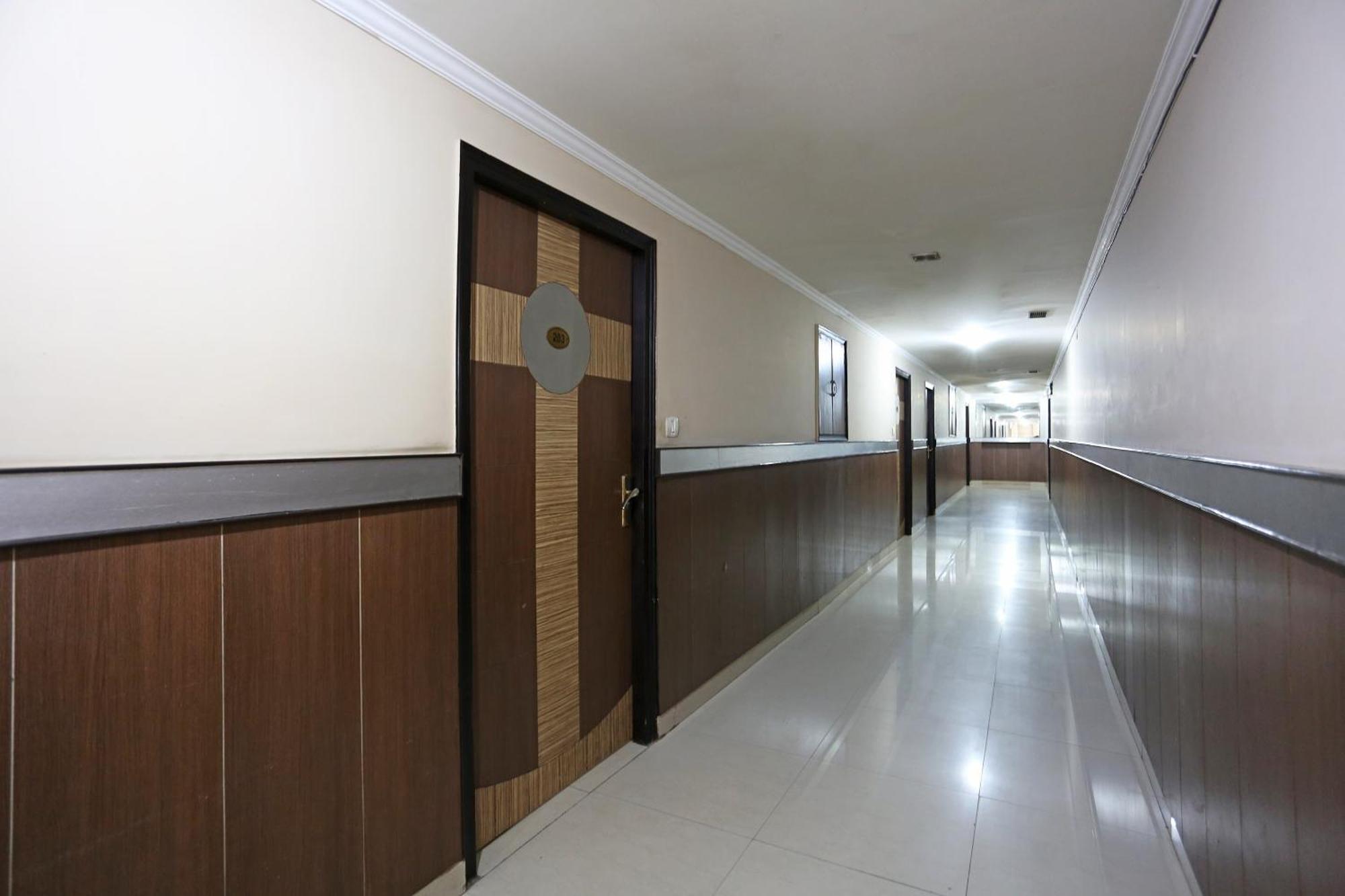 Hotel O Mukut Regency Ghaziabad Εξωτερικό φωτογραφία